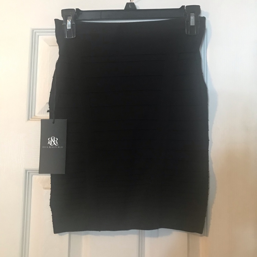 Black Knit Women’s / Juniors Skirt Brand New Small